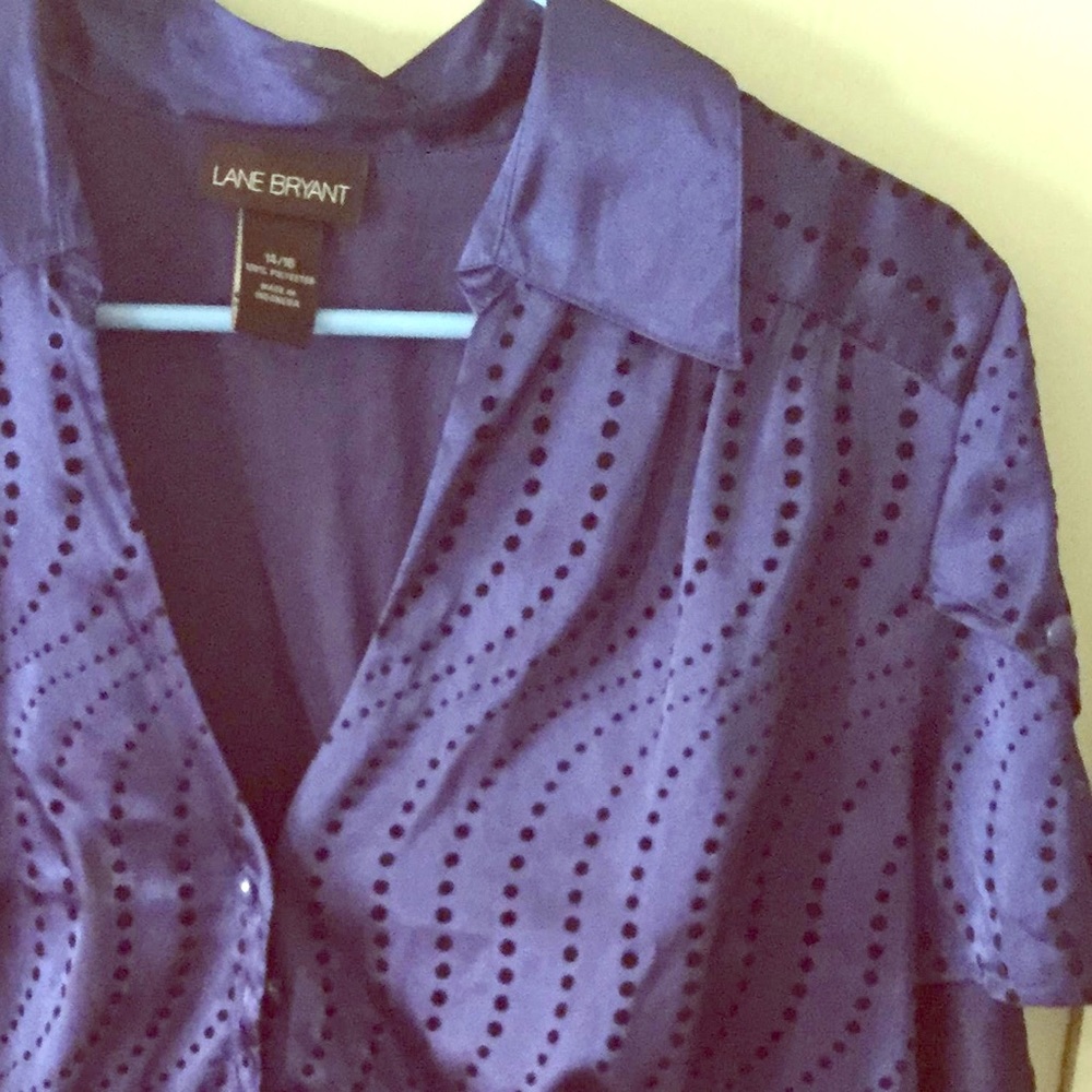 Lane Bryant 14/16 Blouse with Black Dot Pattern